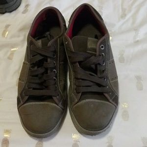Mens shoes